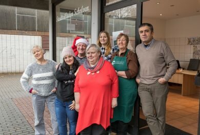 Besucher des Stadtteilladens Gruppenfoto der Besucher des Stadtteilladens Scholven.